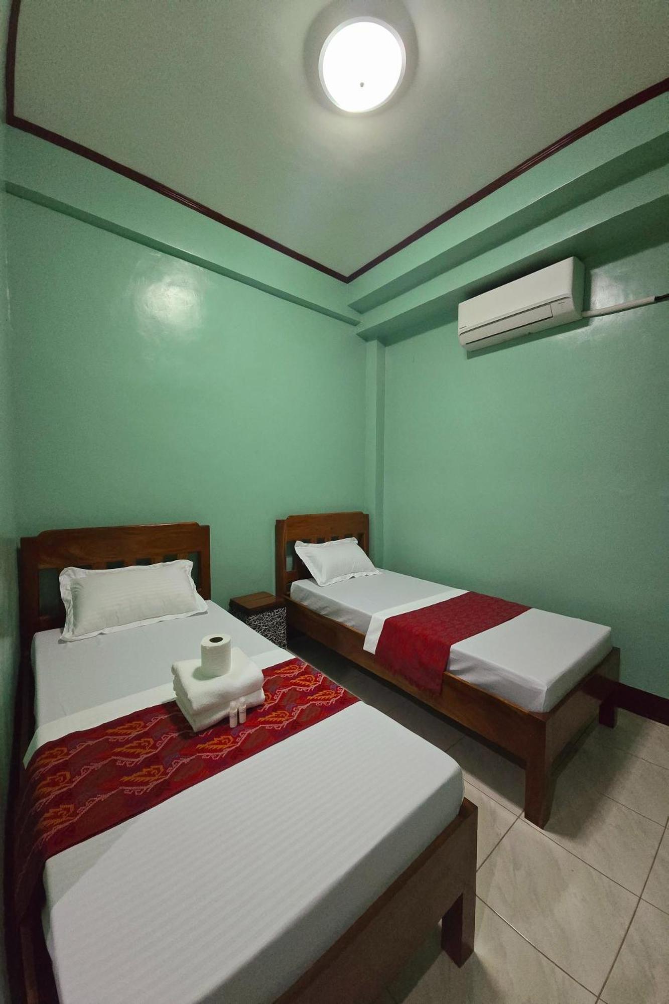 Nober Pension House City Center Puerto Princesa ภายนอก รูปภาพ