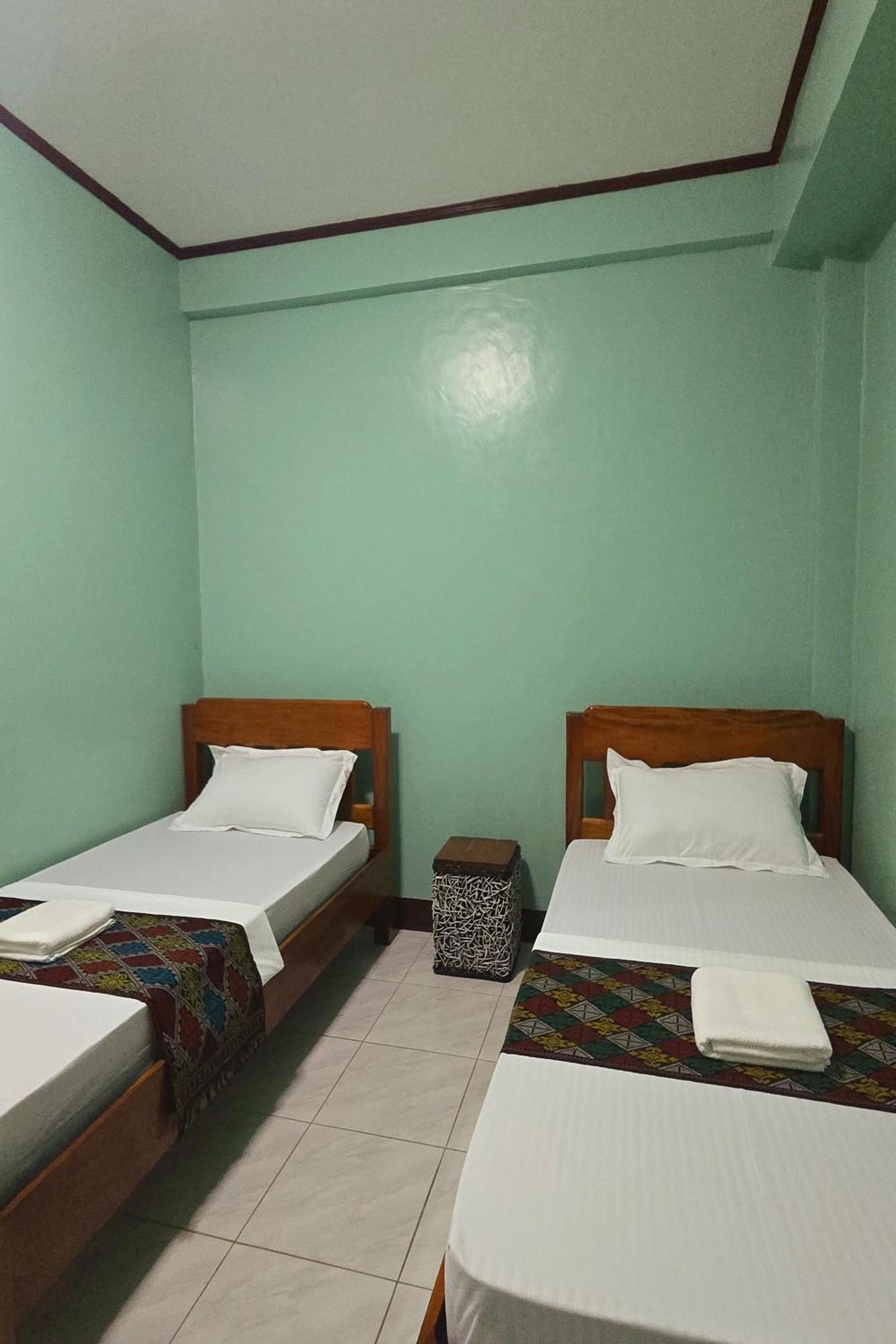 Nober Pension House City Center Puerto Princesa ภายนอก รูปภาพ