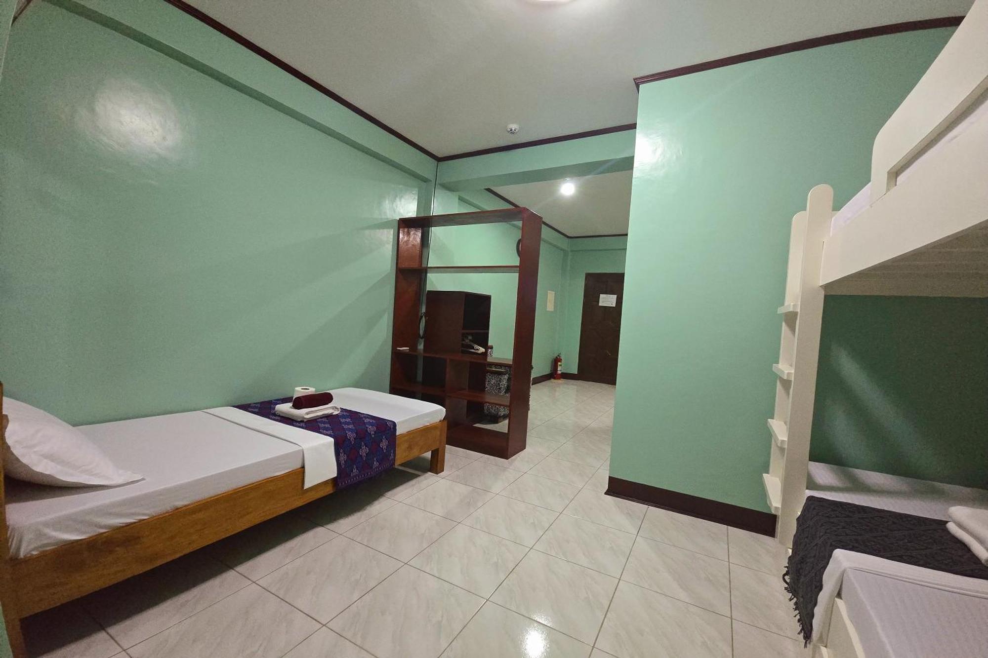 Nober Pension House City Center Puerto Princesa ภายนอก รูปภาพ