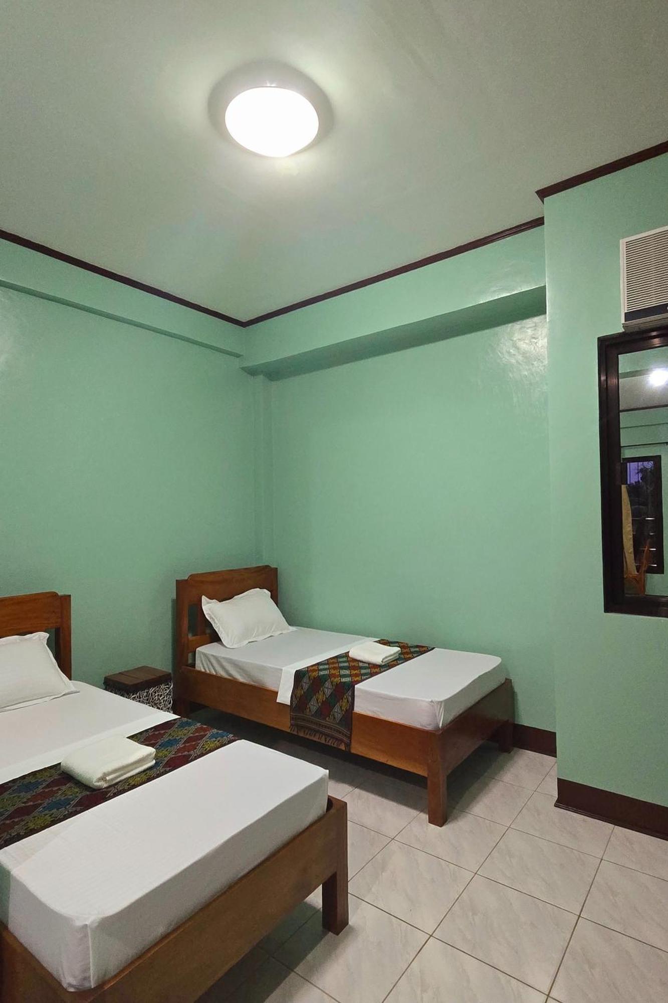 Nober Pension House City Center Puerto Princesa ภายนอก รูปภาพ