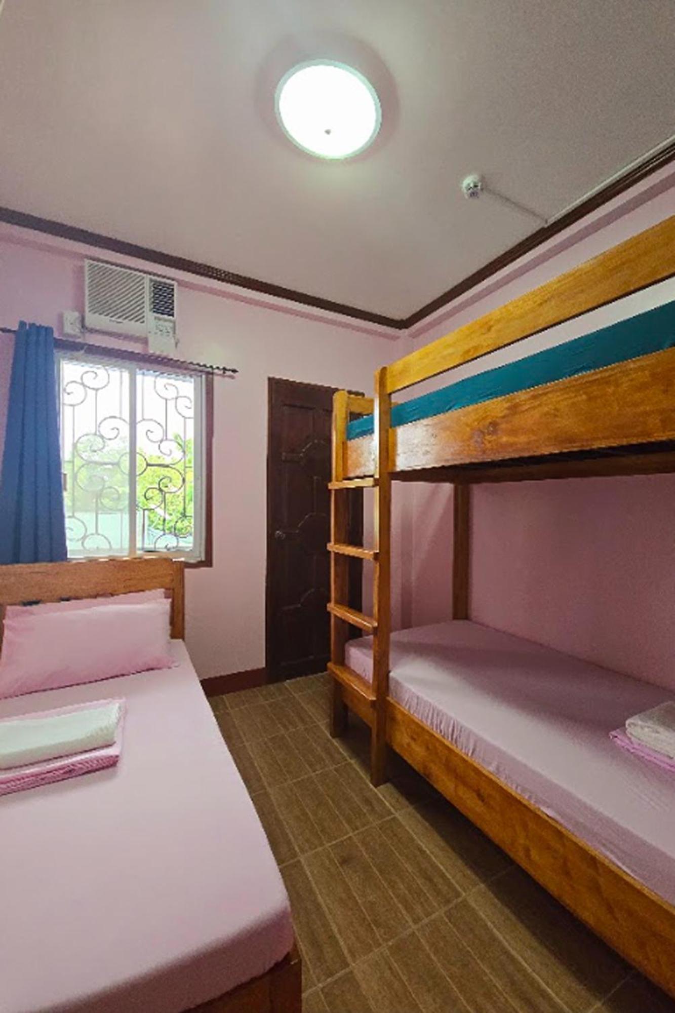 Nober Pension House City Center Puerto Princesa ภายนอก รูปภาพ